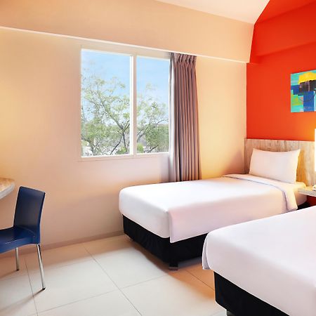 Primera Hotel Seminyak Ngoại thất bức ảnh
