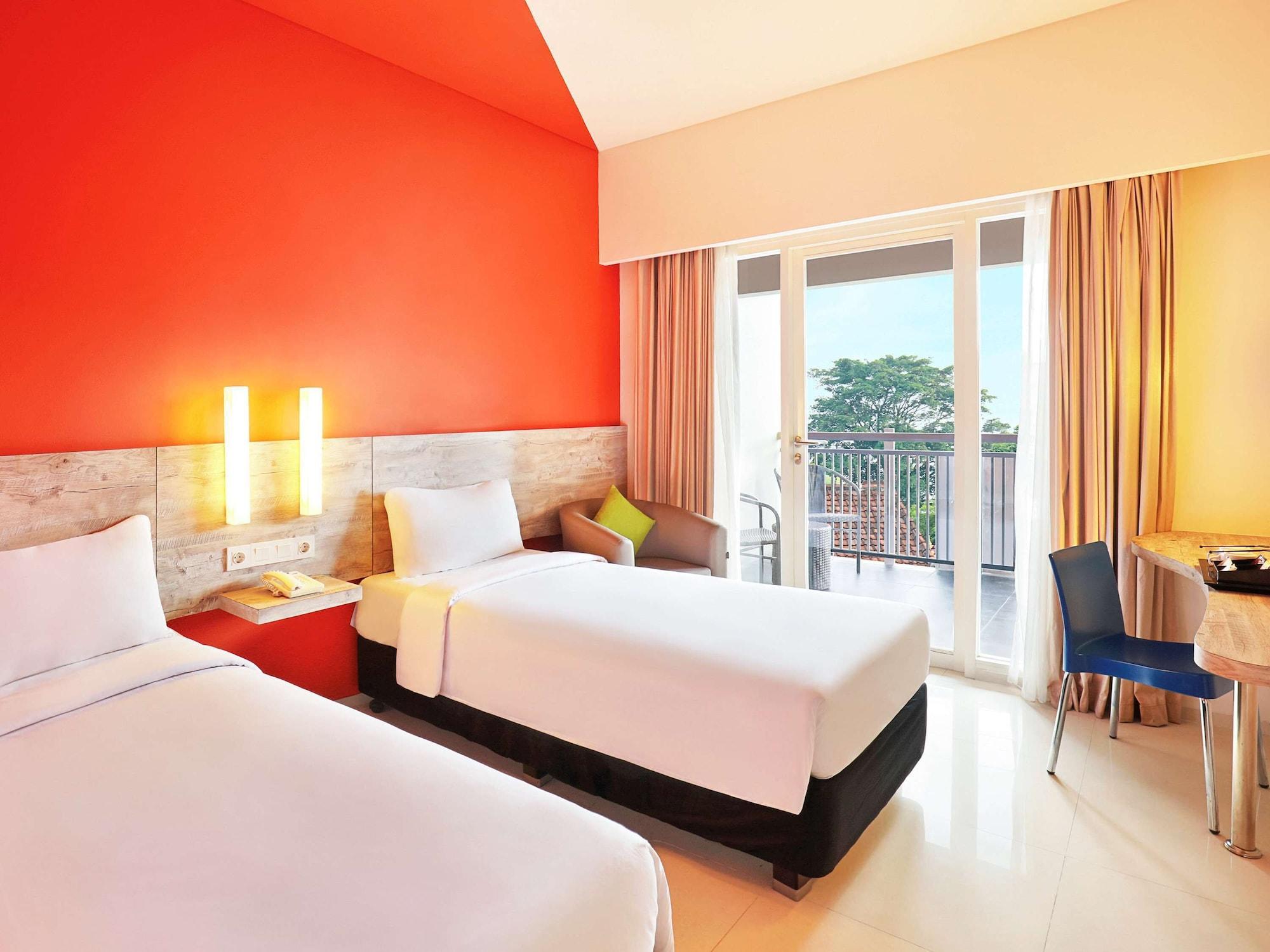 Primera Hotel Seminyak Ngoại thất bức ảnh