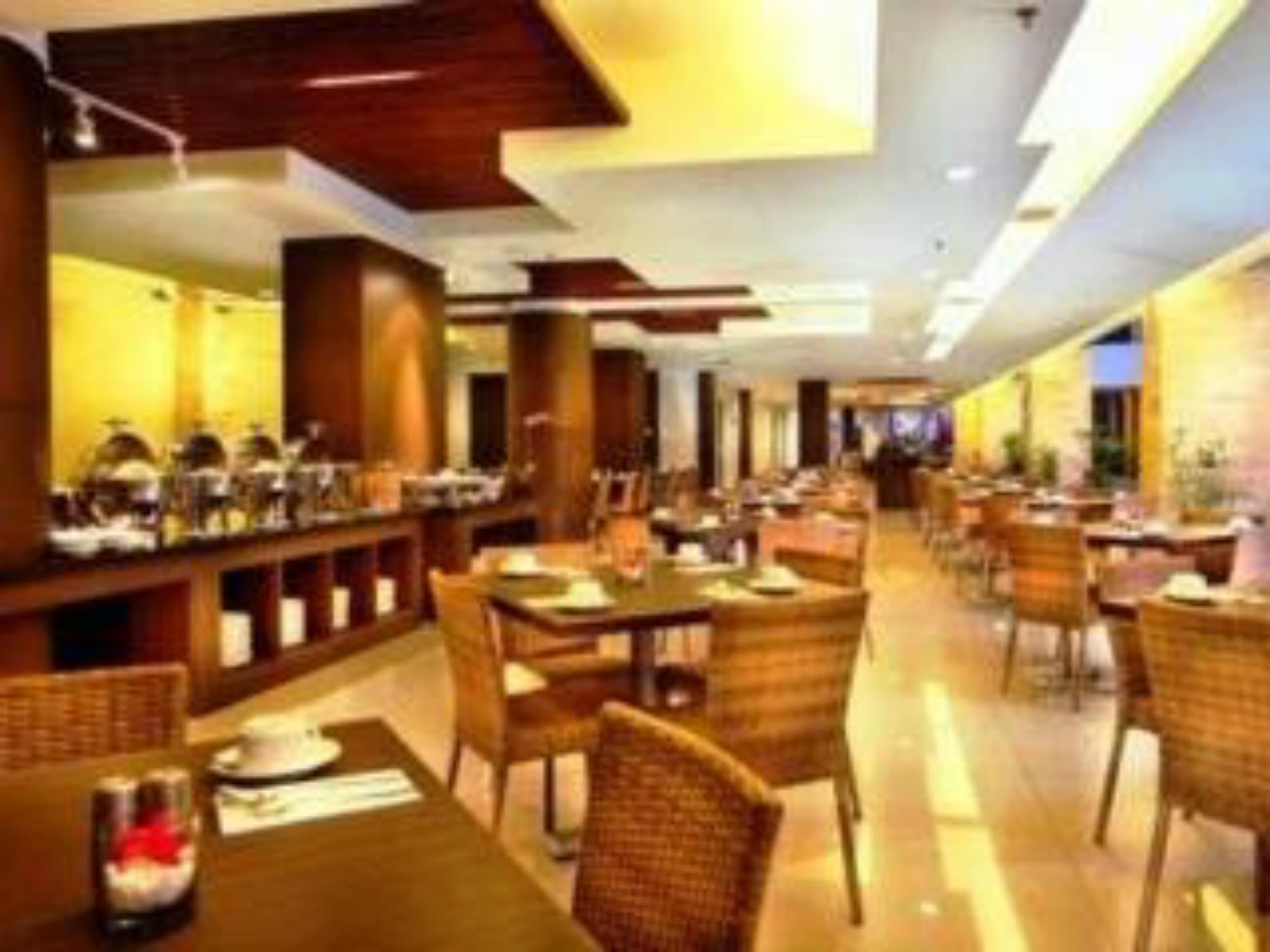 Primera Hotel Seminyak Ngoại thất bức ảnh